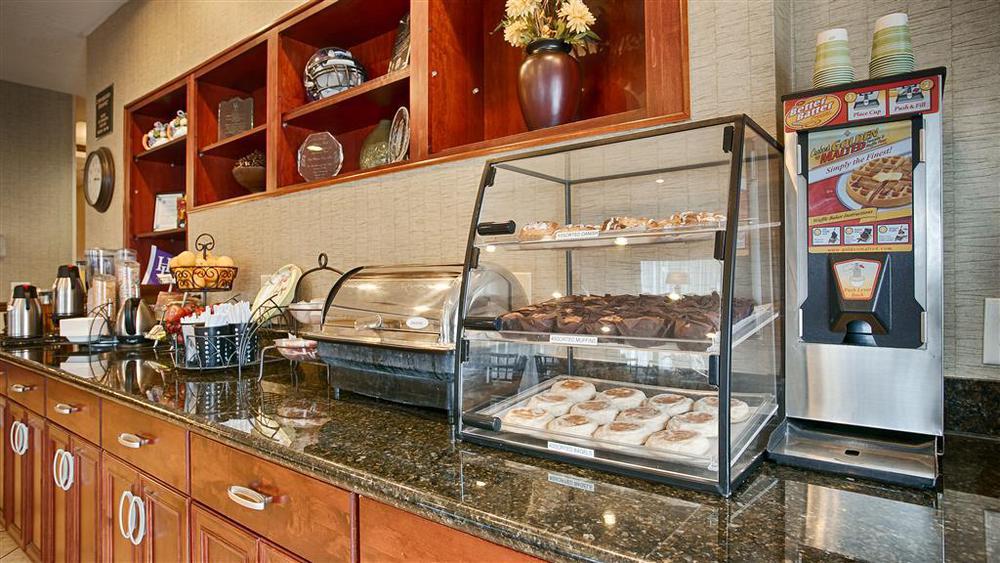 Best Western Plus Montezuma Inn And Suites Лас-Вегас Ресторан фото
