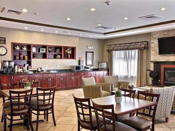 Best Western Plus Montezuma Inn And Suites Лас-Вегас Экстерьер фото